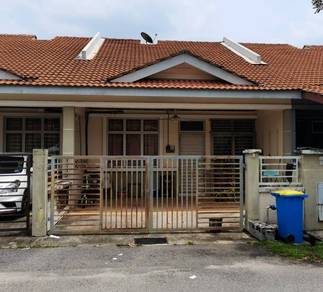 Gated Aug 1 STOREY SP9 Bandar Saujana Putra SP 9 rumah teres MAHSA