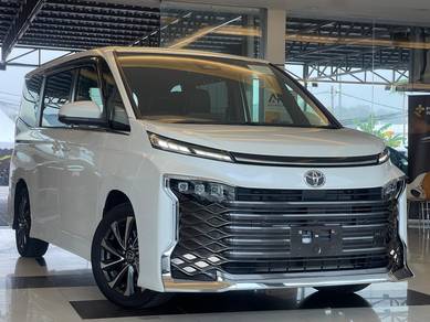 Toyota VOXY 2.0 SZ (A) 4 Camera Power Boot