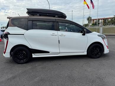 Toyota SIENTA 1.5 V (A)