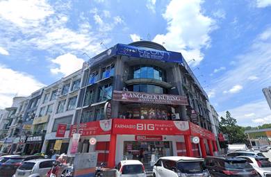 For🏢Rent – Corner 2nd Floor Shop @ Jalan Puteri 1 With Lift