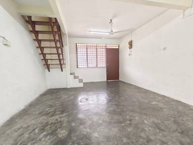 TmnDesa Jaya Jln Danau 2Storey low cost full loan For Sale