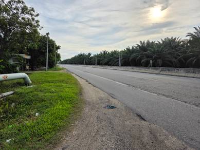 Kuala selangor bukit rotan 4.9 acres Freehold facing main road