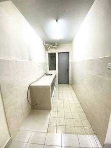 NEAR MRT l HOT UNIT Pangsapuri Danau Bayu Sungai Buloh Selangor