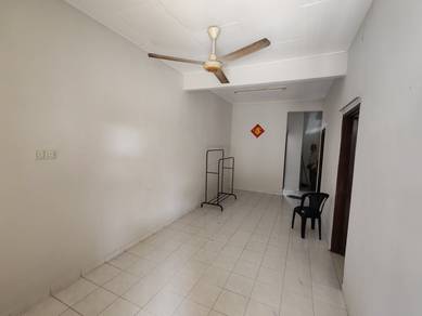 single storey terrace house opposite SMK Air Merah