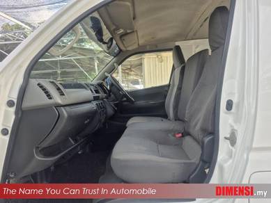 Toyota Hiace 2.5 (M) Panel Van Tahun Dibuat 2011