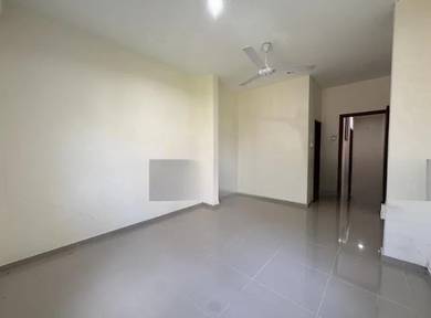 Corner 3 Sty Freehold Semi D @ Tiara Villa, Happy Garden