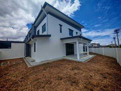 Shm garden stutong double storey terrace corner for rent