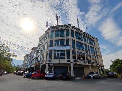Facing Main Road ❤️ 4 Storey Shop Office ❤️ Bandar Utama Puchong