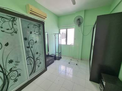 Park View Tower 1087 sqft | Renovation with Below Market | Butterworth