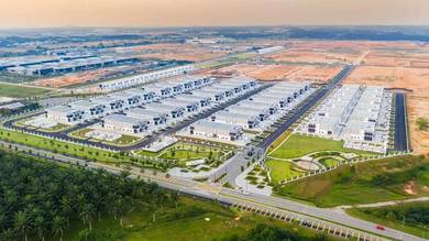 Semi D Factory , Eco Business Park 1 , Brand New , Medium Industry