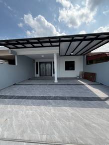 Fully Renovated / Jalan Teratai / Taman Johor Jaya / Single Storey