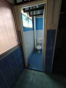 flat putri laksamana 