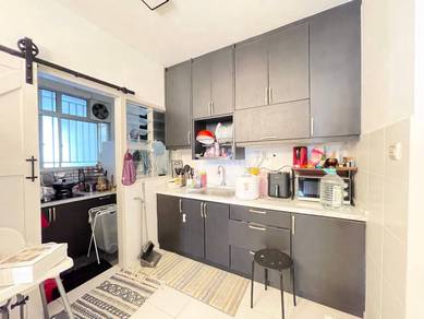 Pangsapuri De Kiara 2 Level 5 Kitchen Cabinet , Setia Alam (2 Parking)