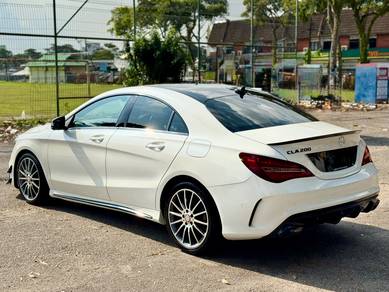 Mercedes Benz CLA180 1.6 AMG  (A)