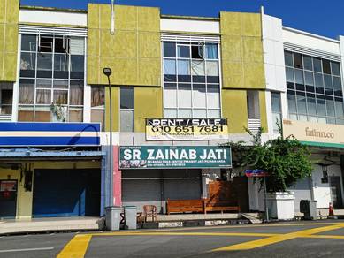 3-STOREY SHOPLOT WITH TENANT @ BANDAR KOTA TINGGI For Sale (Zainab)