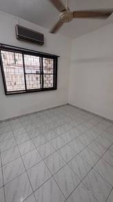 Ground floor Townhouse, 8 mins walking to Jonkerstreet