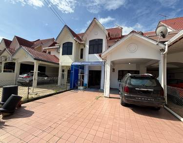 Taman Kingfisher 2 Storey Terrace 4 rooms UMS Likas KK