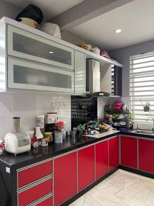 Fully furnished QUEEN BEDROOMS AND 1 SINGLE BEDROOM