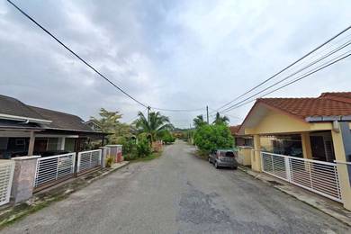 1 Storey Semi Detached House - Puncak Iskandar, Seri Iskandar, Perak