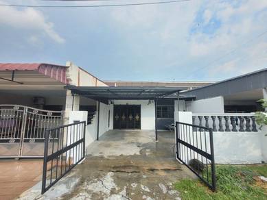 TAMAN MELAKA BARU |NON BUMI  Renovated SIngle Torey Terrace House