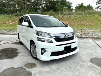 Toyota VELLFIRE 2.4 Z GOLDEN EYES FACELIFT