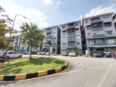 Putra Indah Equine Park Pinggiran Putra Seri Kembangan Serdang LELAKI