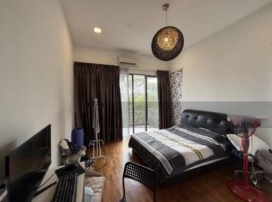 Jade Hills 2.5 sty Bungalow