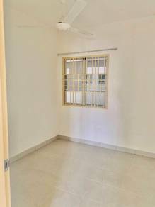 Seri Intan Apartment Setia Alam with kitchen cabinet and aircond