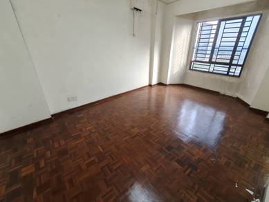 Playground view 3R 2B unit for rent @ Seri Mutiara Apartment