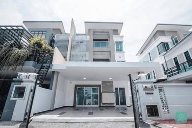 Triple Storey Freehold Semi-D Bercham Ridgewood Fully Furnished