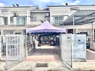 GROUND FLOOR TOWNHOUSE The Lake Residence, Puchong