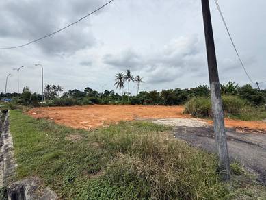 FACING MAINROAD! 1.6521 Acres Corner Lot Agriculture Land @ Beranang