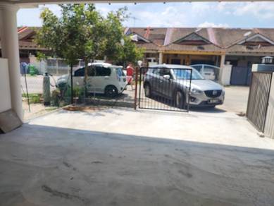 Rumah bukit ubi disewa / Teres setingkat