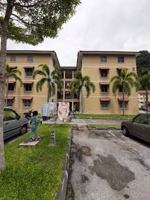 Permai Lake View Apartment