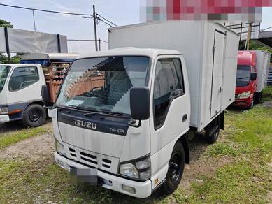2014 Isuzu NKR55 10ft Box 4500KG 1 owner