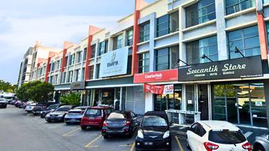 [ROI 5%] Freehold 3-Sty Shop - Seksyen 16, Alam Avenue (Next to Mall)