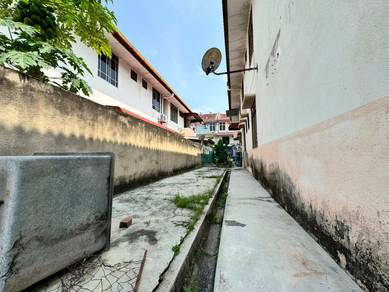 Townhouse-for-sale-Durian-Tunggal-Melaka
