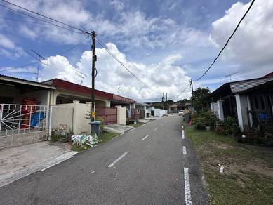 Kulai Jln Selandang Tmn Pertama 1Storey low cost furnish unit For Sale