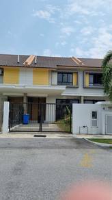Mahkota Banting Double Storey Sell below market value