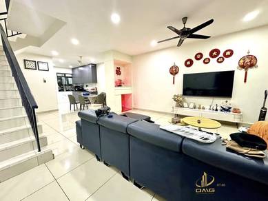 Bandar Puteri Klang Double Sotrey House Fully Reno Facing No House
