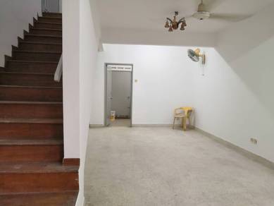 Taman melawati double storey 2sty 14x60 jalan j basic conditions