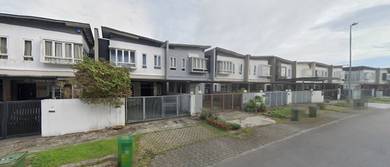 TT3 Double Storey Intermediate Terrace House For Sale @ Tabuan Jaya