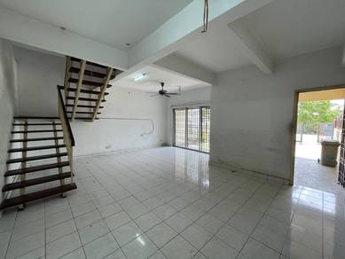 Double storey terrace taman Desaria Nilai