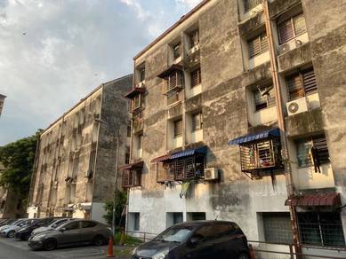 Taman Kobena Apartment