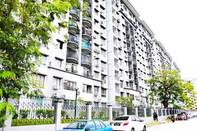 CORNER UNIT Condo Abadi Indah Taman Desa 830 sqft