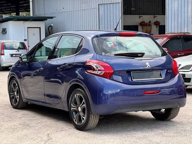 Peugeot 208 1.6 VTi ALLURE (A)
