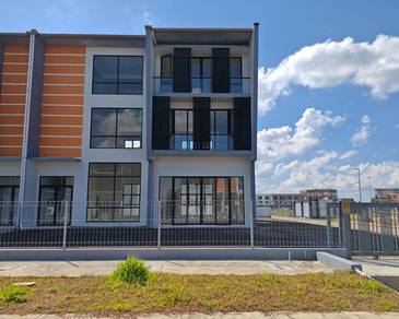 Pine Square 66 Light Industry  Storey Semi-D Corner(No.27)