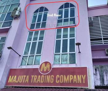 FOR RENT : 2nd Floor Shoplot at Jalan Astana (Residential Title)
