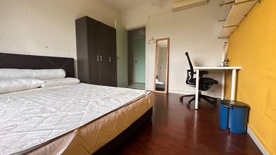 1 Middle Room For Rent (Female Only) - Green Avenue Condo, Bukit Jalil
