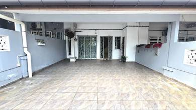 ((RENOVATED)) Double Storey Teres, Puncak Saujana Kajang
